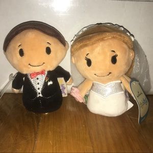 Hallmark itty bittys bride and groom